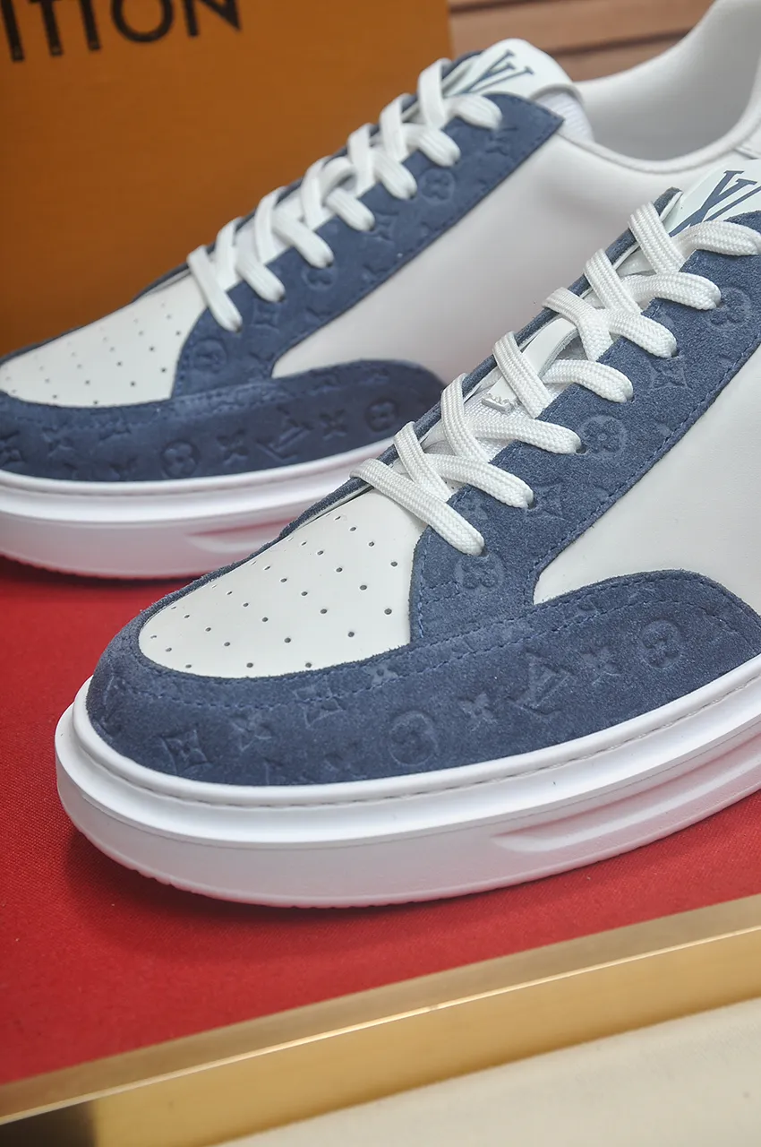 Men's men's shoes 💰640💶Original development, quality shipping, welcome to compare - LV sneaker series sports shoes introduce the loose silhouette of the ready-to-wear series into the spring and summer men's wear shows and make an eye-catching appearance. The cow leather upper is combined with rough fabric laces, and colorful beading highlights the brand's classic elements. LV letters mark the tongue and Monogram floral outsole. Mixed materials Made of top-grain cowhide, thick shoelace design, large Monogram print on the side, mesh lining and cotton feet, the comfort is as extreme as ever, premium heritage, quality first, worth owning! Size: Men’s 38-45 (45 is custom-made and cannot be returned or exchanged)